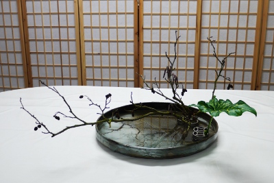 Ohara Ikebana Moribana wasserreflektierend